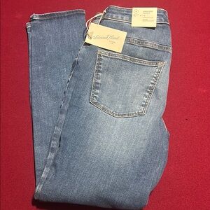 Universal Thread Light Blue High Rise Jeans